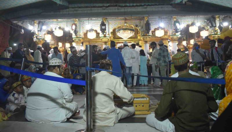 75years tradition of Qawwali singing at Nizamuddin dargah etj