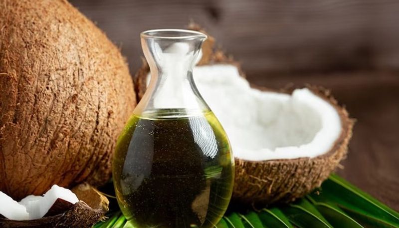 Try these two effective Kerala-style oils for quick hair growth! anr eai