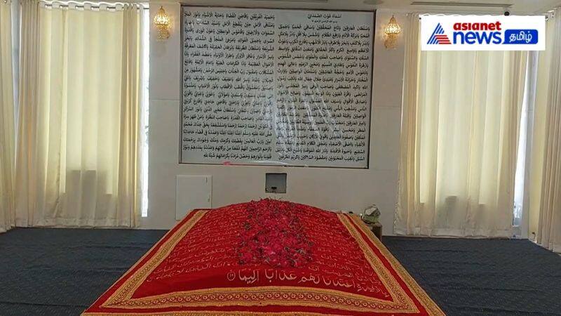 a business man build a memorial hall looks like taj mahal for his passed mother in thiruvarur