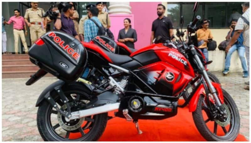 Kerala Police inducts Revolt RV400 electric motorcycle into its fleet prn