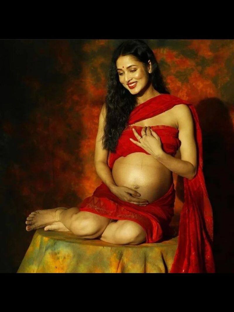 Bhabiji Ghar Par Hain fame Vidisha Srivastava bold pregnancy photoshoot viral sgk