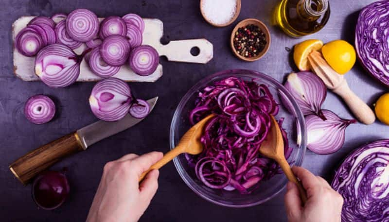 health benefits of eating raw onions with meals rsl