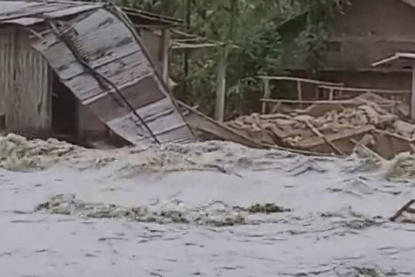 Assam on alert as incessant rain creates flooding in several parts of state; nearly 33,500 people hit
