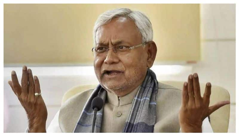 jdu leader Khalid Anwar praises Nitish Kumar and meets with Samrat Chaudhary