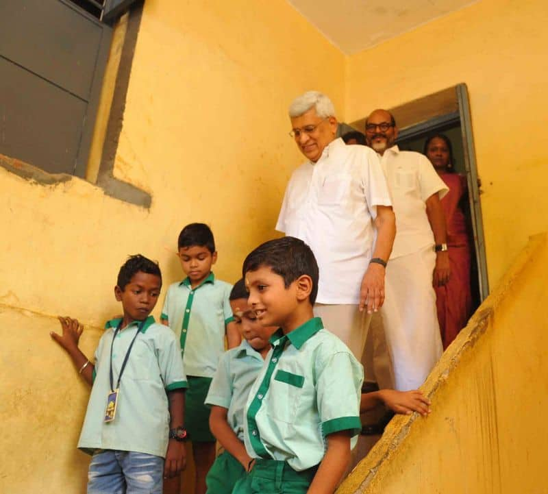 CPM veteran leader Prakash Karat pay visit to his first school in palakkad etj