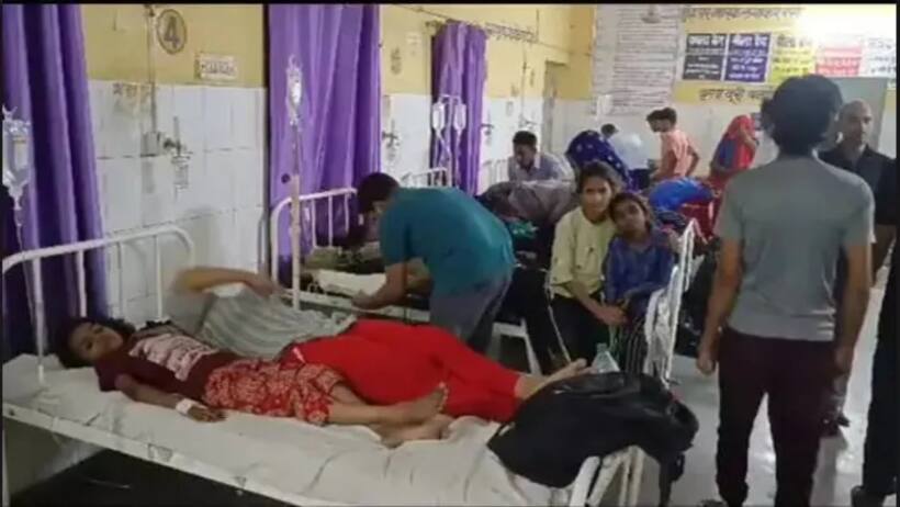 ఫుడ్ పాయిజన్... 30 మంది ప్రభుత్వ హాస్టల్ విద్యార్థినుల అస్వస్థత 