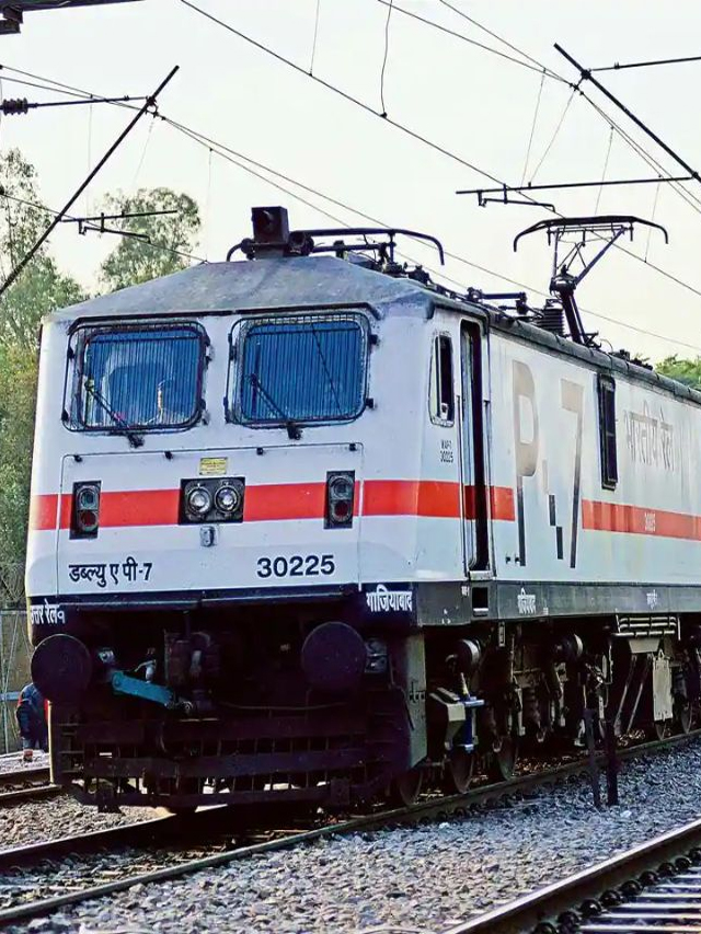 Southern Railway to replace 2 tier sleeper coaches with 3 tier AC coaches in eight trains