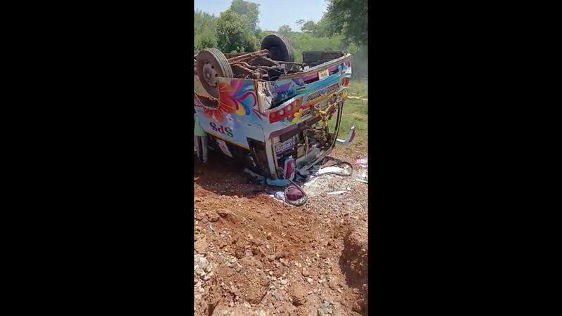 one person killed and 15 passengers injured bus accident in karaikudi