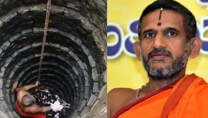 Udupi Pejawar shri Vishwaprasanna Tirtha Swami rescued cat which fall into the well gvd