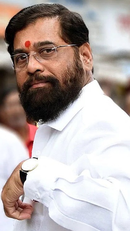 Who will Eknath Shinde's son face?