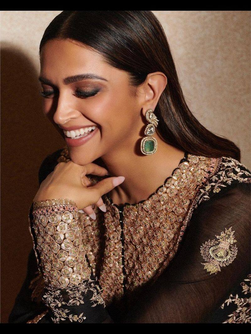 Deepika Padukone stunning in black ethnic ensemble sgk