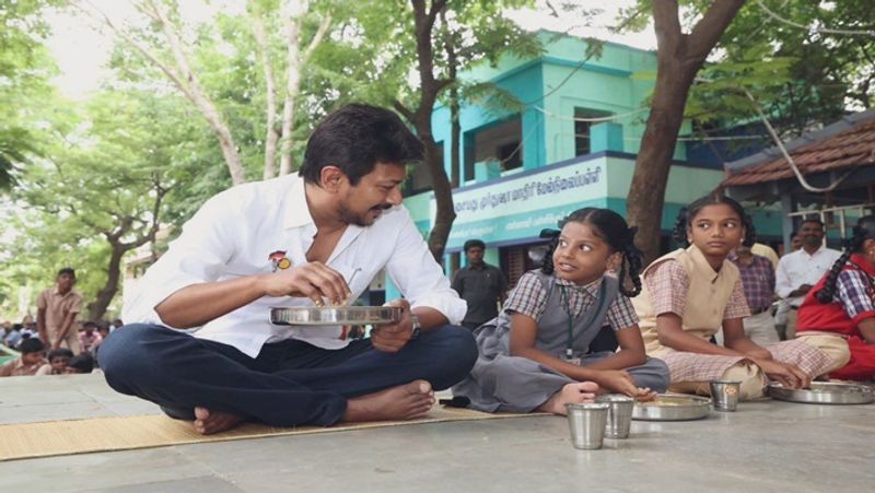 minister udhayanidhi stalin inspects morning breakfast scheme at government schools in thiruvallikeni constituency