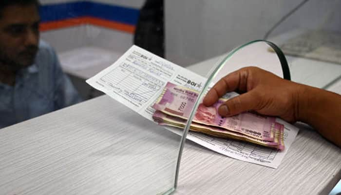 76 per cent of Rs 2000 notes in circulation have returned to banks announces RBI gcw