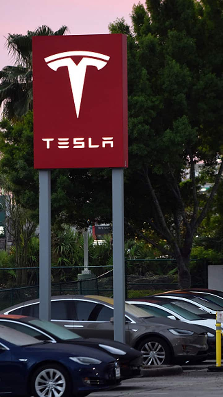 Is Elon Musk Tesla planning to manufacture new electric vehicles in 2025 gcw