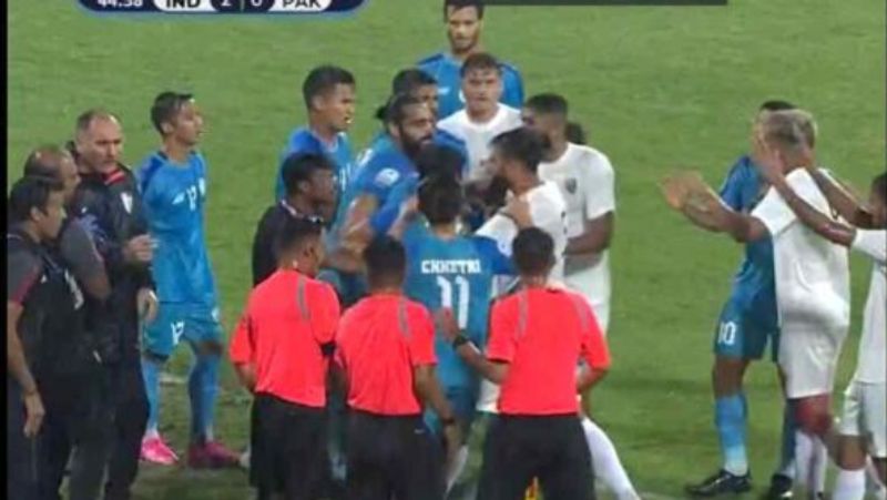 SAFF Championship 2023: India Kuwait  Math Drew After Anwar ali's Self Goal, Clashes Continues on Field MSV 