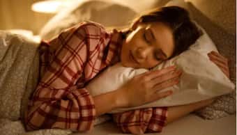Health Tips: నిద్రలేమి సమస్యతో బాధపడుతున్నారా.. అయితే ఈ ముప్పు తప్పదు?