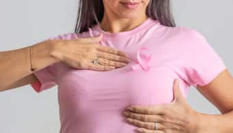 Health Tips: రొమ్ము క్యాన్సర్ తో బాధపడుతున్నారా.. అయితే ఈ జాగ్రత్తలు మీ కోసమే?