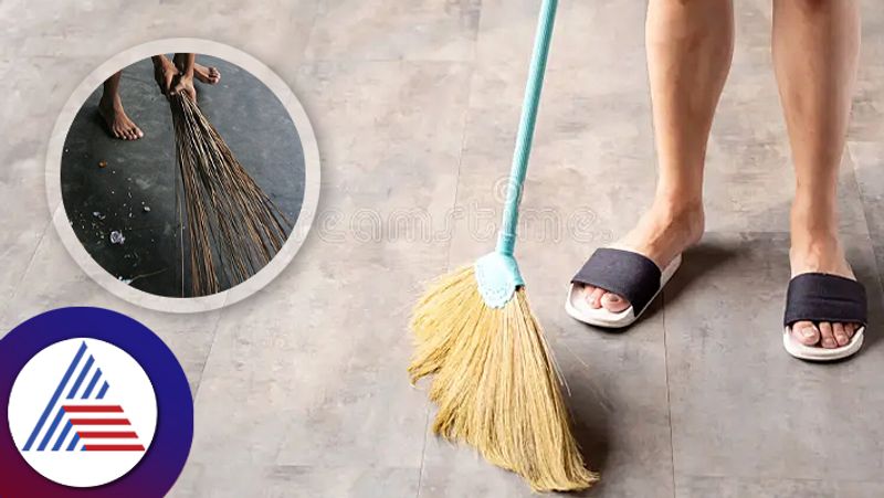 Vastu Tips Do Not Use Broom While Someone Going Out Of House Even By Mistake Can Get Bad Luck roo