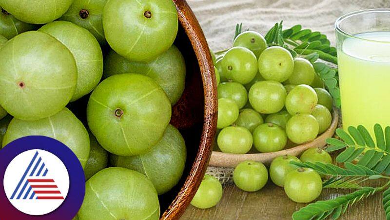 Amla Soaked In Water Overnight Benefits roo