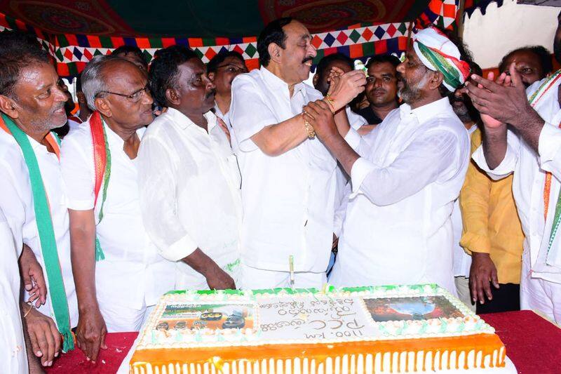   congress leader Mallu Bhatti Vikramarka real life story,profile and political career lns