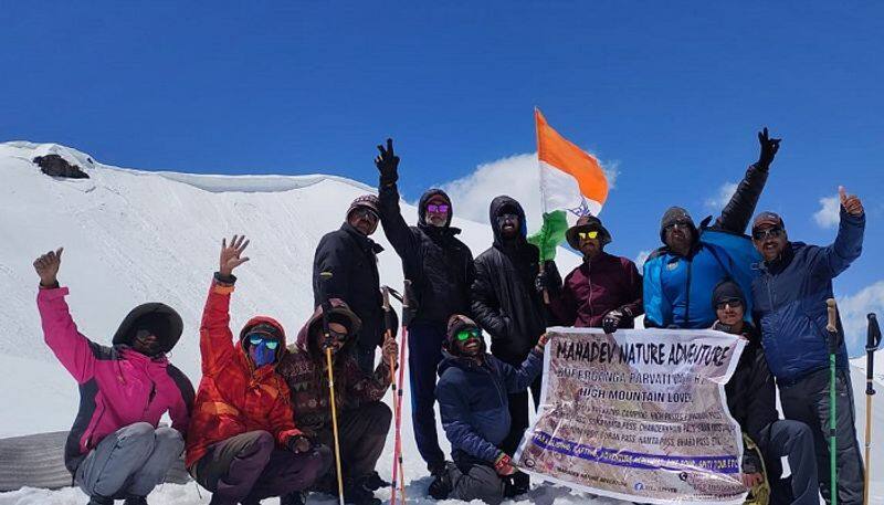 Gokarna Based Youths Climb Himachal Pradesh's Mountain grg