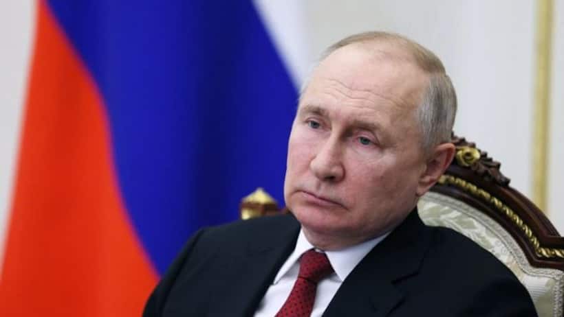 Vladimir Putin calls Wagner's mutiny a 'stab in the back', warns of harsh response
