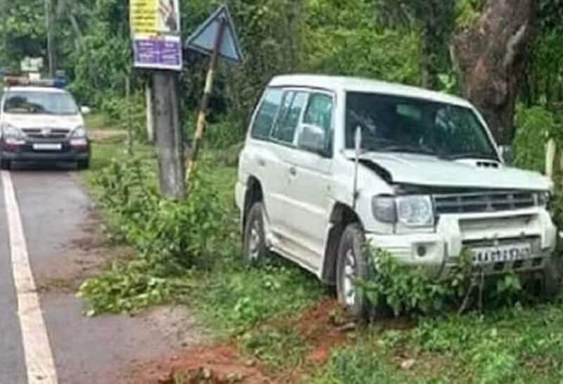 Tenlangana mla rohit reddy car accident near karkala gvd