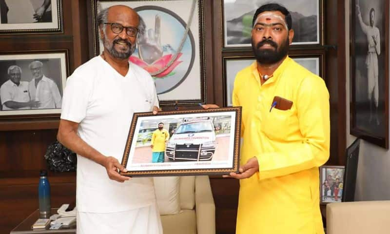 Rajinikanth gave an ambulance to Manimaran 