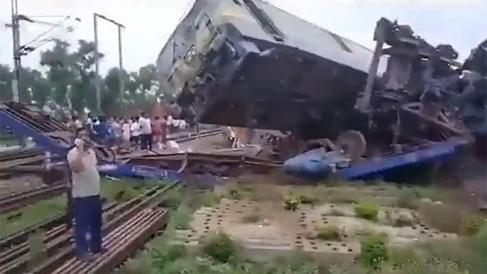 In West Bengal, two freight trains collided with each other causing chaos