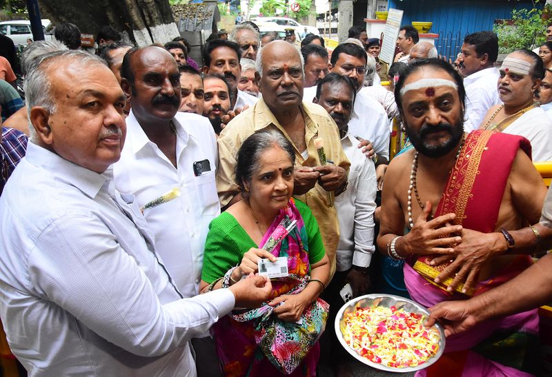 Quick darshan system for elderly in temples started Says Minister Ramalinga Reddy gvd