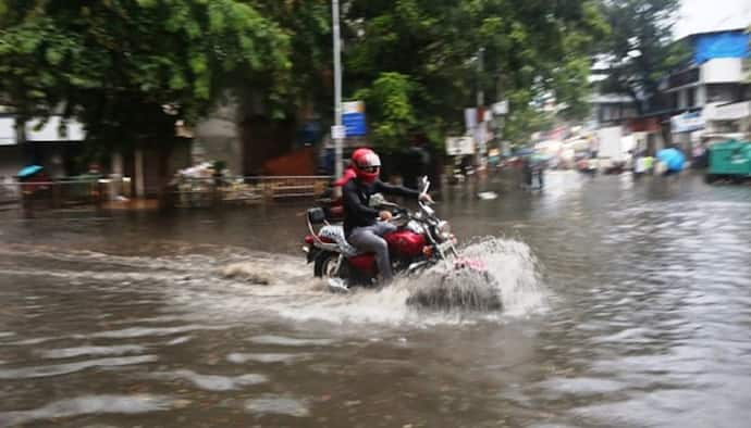Maharashtra: 4 rescued, 2 stranded as portion of building collapses in Mumbai; rescue ops underway