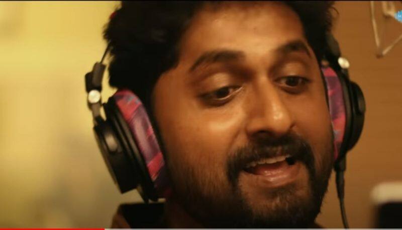 dhyan sreenivasan movie Nadhikalil Sundari Yamuna song out now nrn