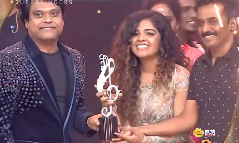 Priya Jerson becomes the first runner up in Vijay TV Super Singer Season 9