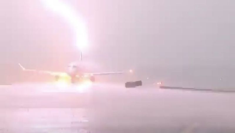 WATCH Moment when lightning strikes American Eagle aircraft in Arkansas