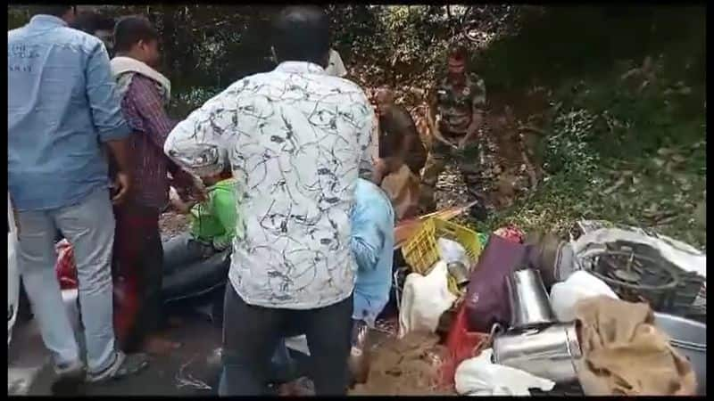 7 passengers highly injured in accident in dindigul district