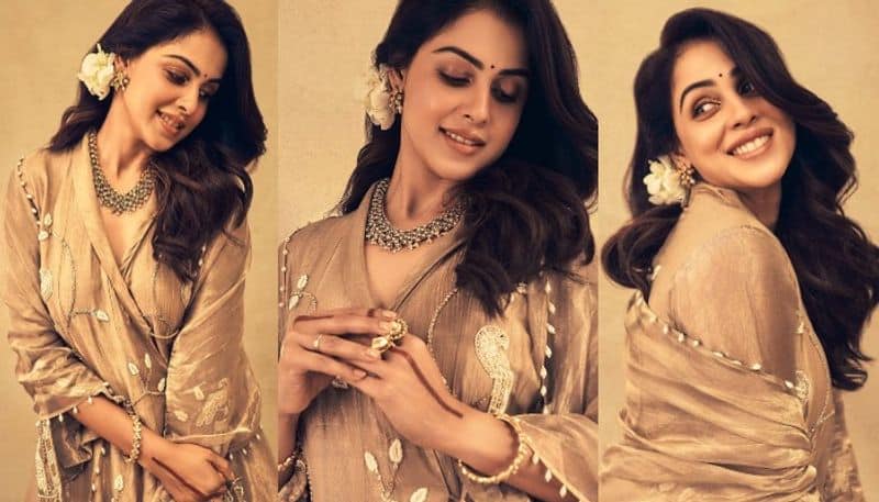 Actress Genelia looks beautiful in Traditional Wear NSK