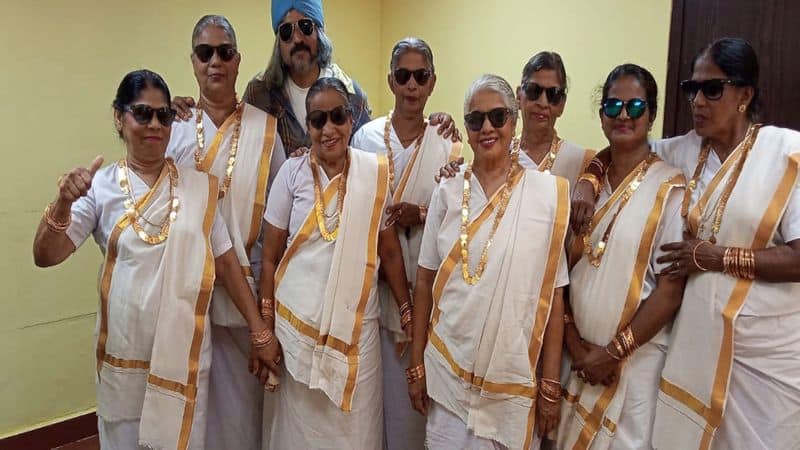 kochi nettoor grand mothers defeats ageing with dance 