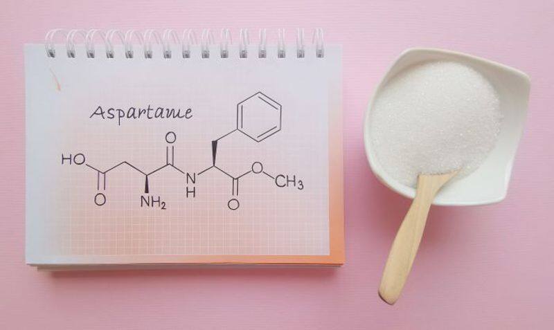 Artificial sweetener aspartame can cause cancer?