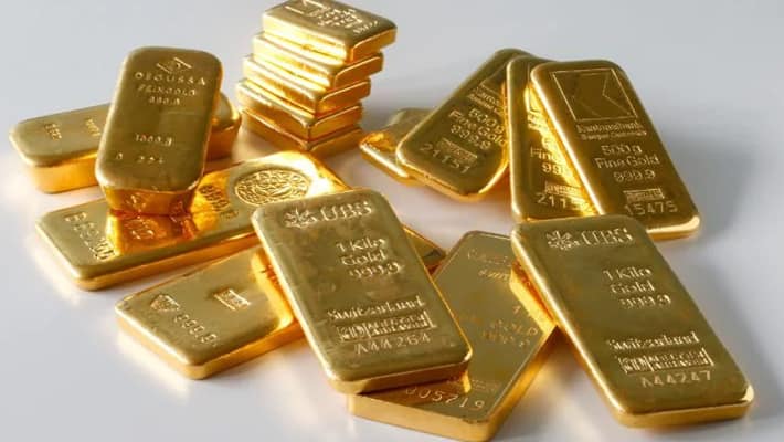 Gold Worth Over Rs 1.27 Crore Seized From Two Passengers At Hyderabad  Shamshabad Airport lns