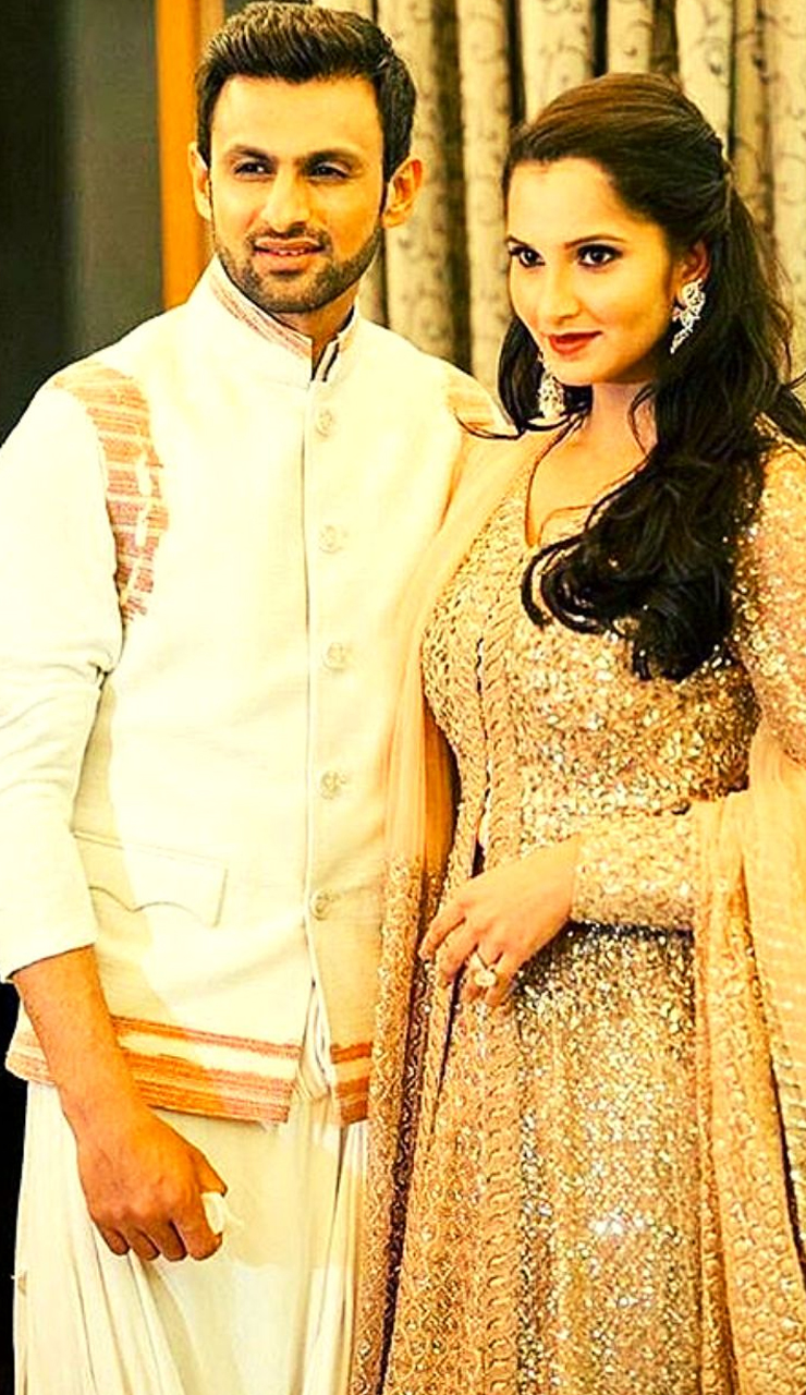 Shoaib Malik altered Instagram bio reignites divorce rumours with Sania Mirza KRJ