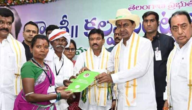 Telangana CM Distributes Podu Land Pattas To Tribes lns