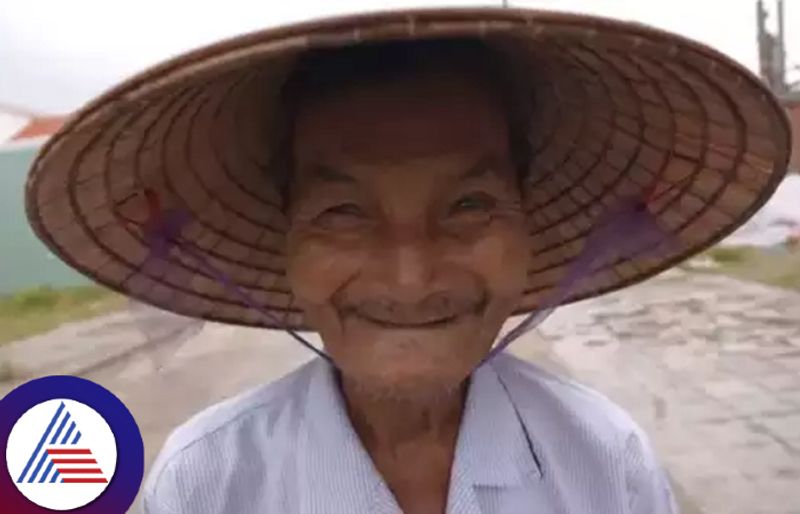 80 Year Old Man From Vietnam Claims He Hasnt Slept In 60 Years Vin