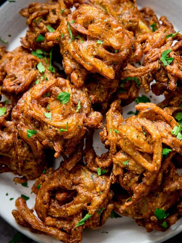 Follow these simple tips for crispy Pakoda vkp