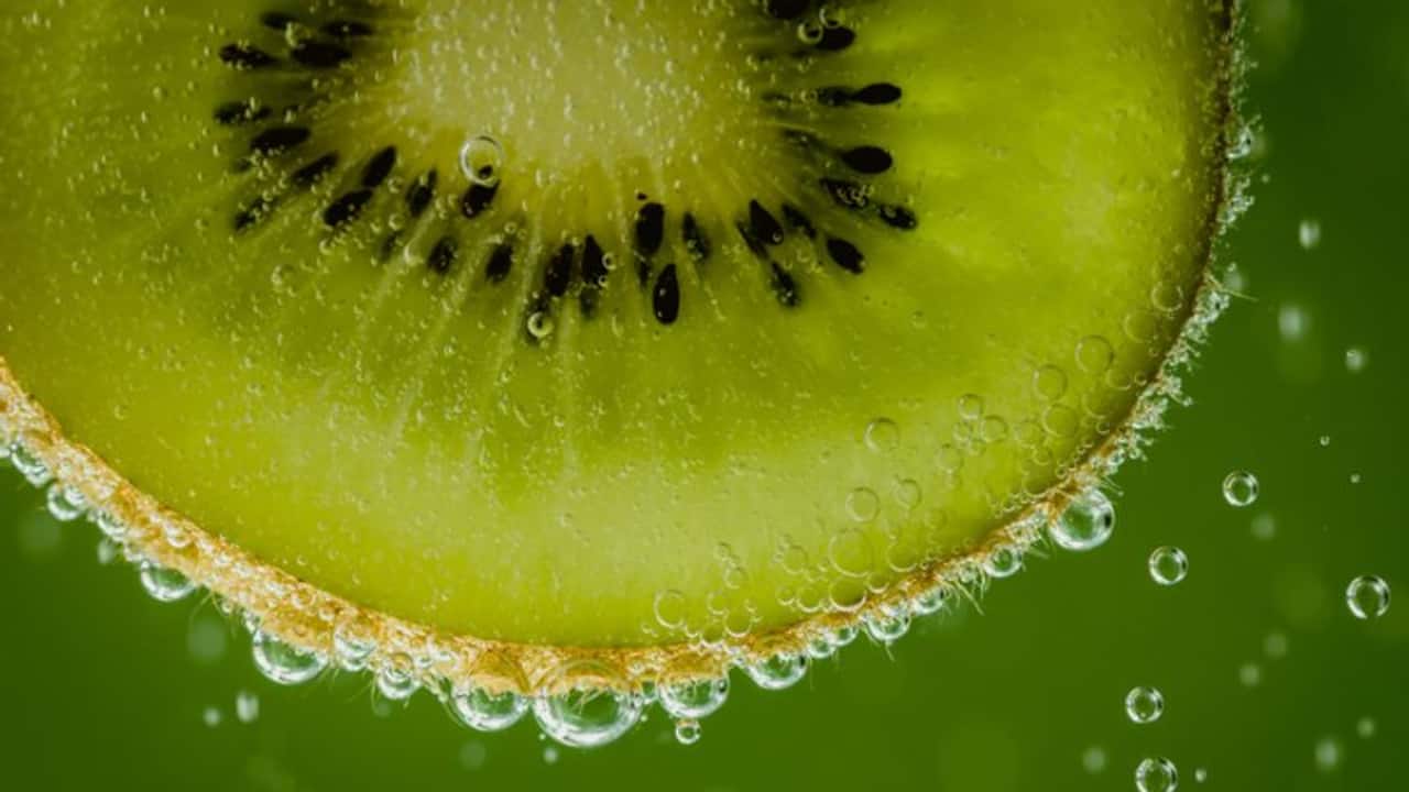 Know these 7 super benefits of kiwis and include them in your diet everyday 