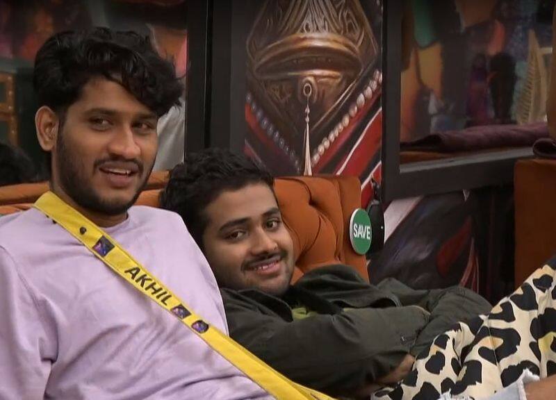 bigg boss malayalam season 5 akhil marar said akhil exist only with junaiz vvk