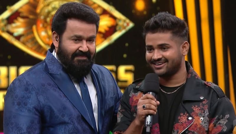 junaiz vp to mohanlal in bigg boss malayalam season 5 grand finale nsn