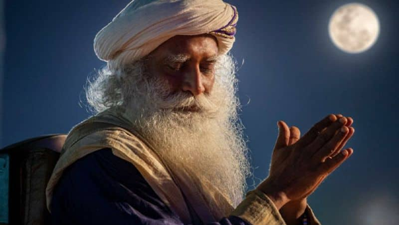 Sadhguru eats these 8 unbelievable foods for Breakfast ram