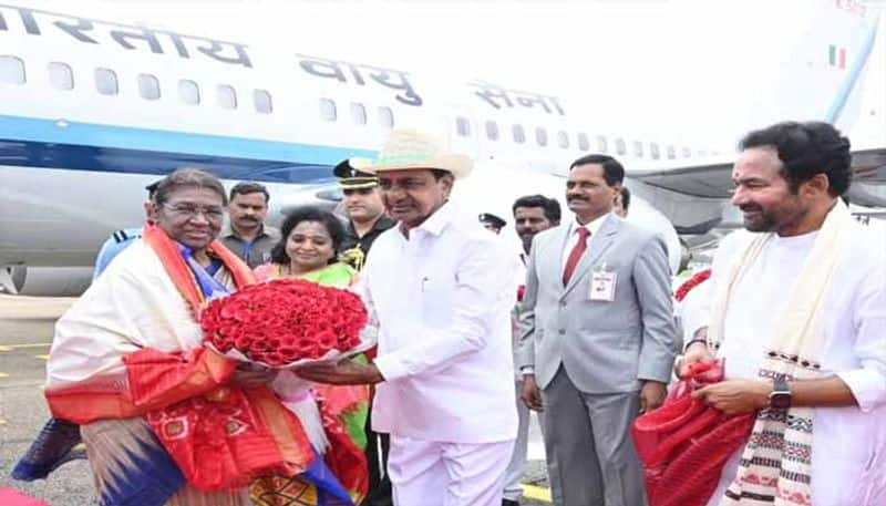 President Draupadi Murmu arrives in Hyderabad  lns