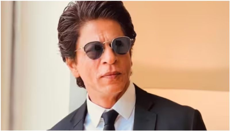 Shah Rukh Khan Rushed To Hospital After Accident On Set In Los Angeles sgk