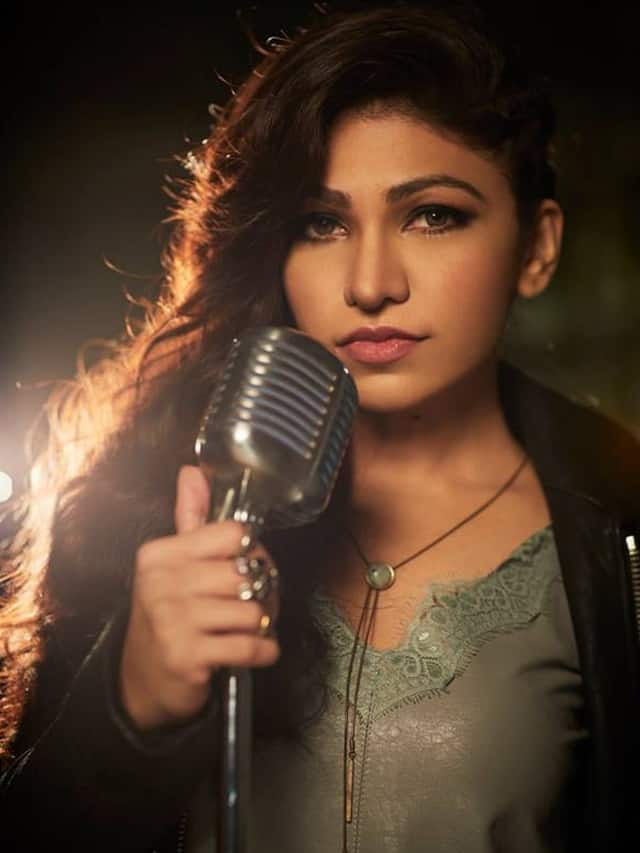 Tulsi Kumar Debut Fame Net Worth and more highest-paid-female-singer-in-india iwh